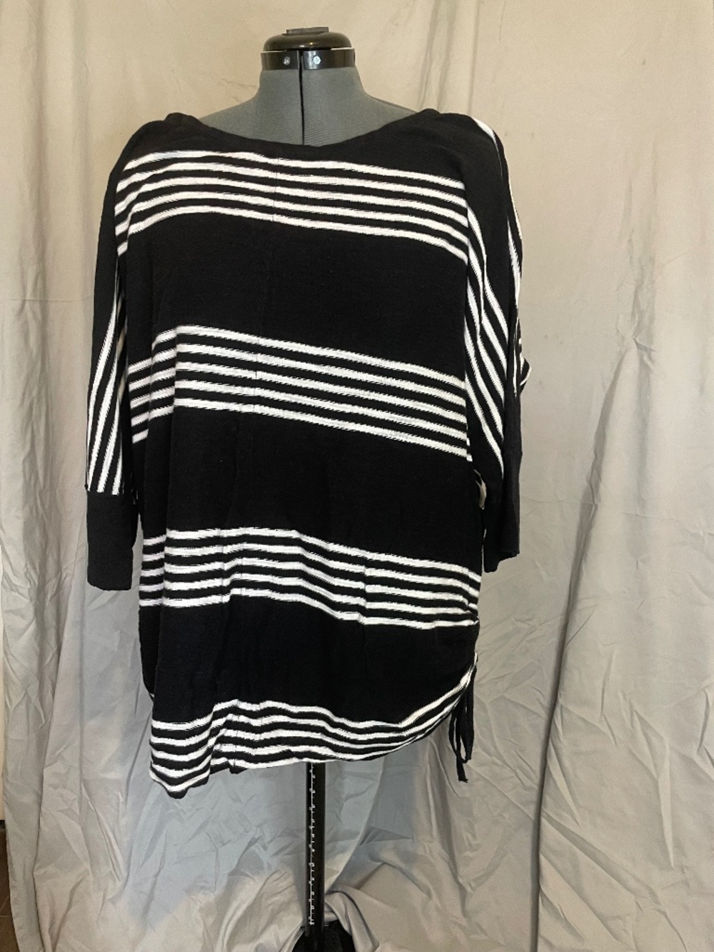 Torrid- Women’s Plus- Striped sweater